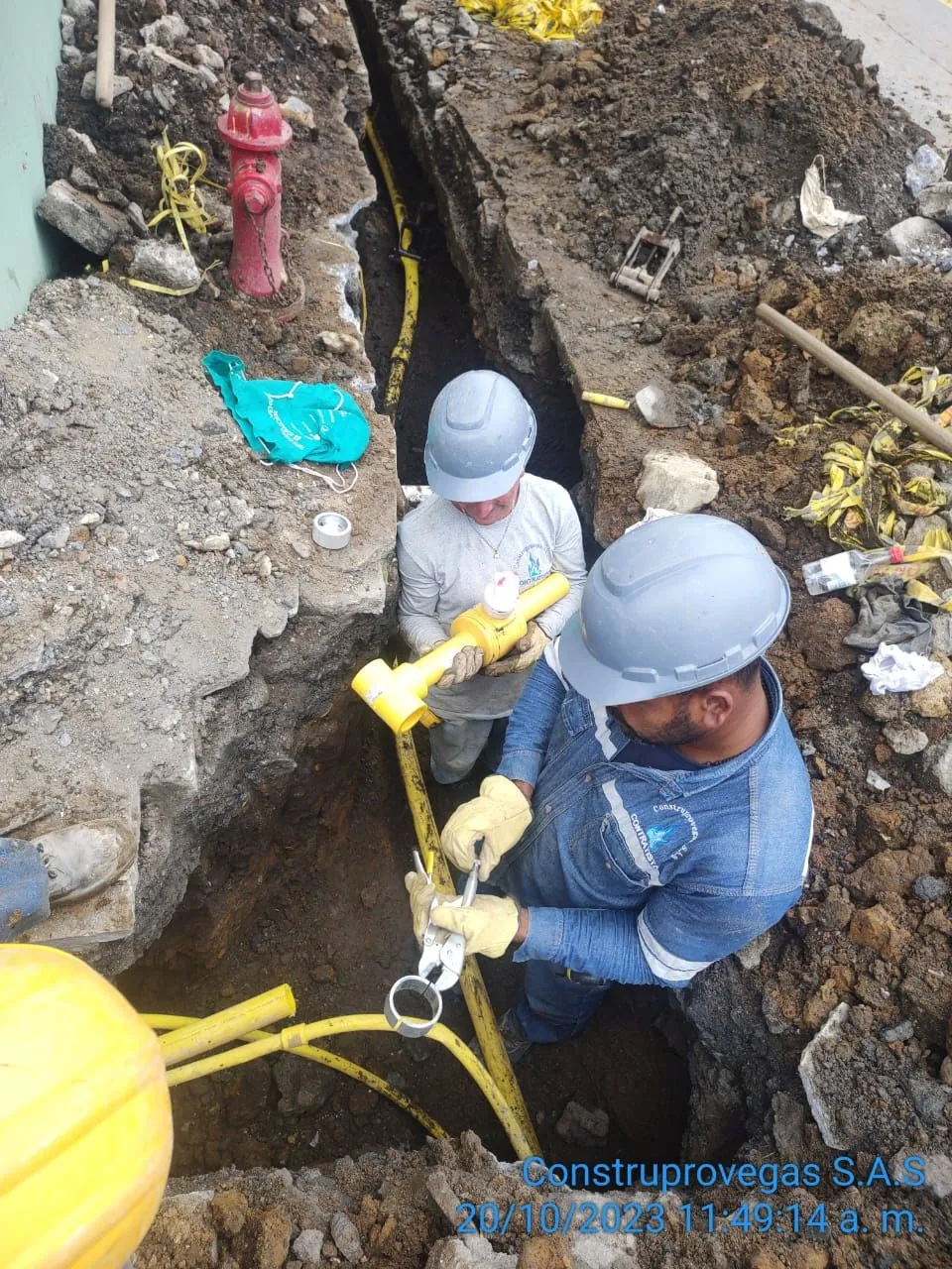 Trabajo de conexión domiciliaria